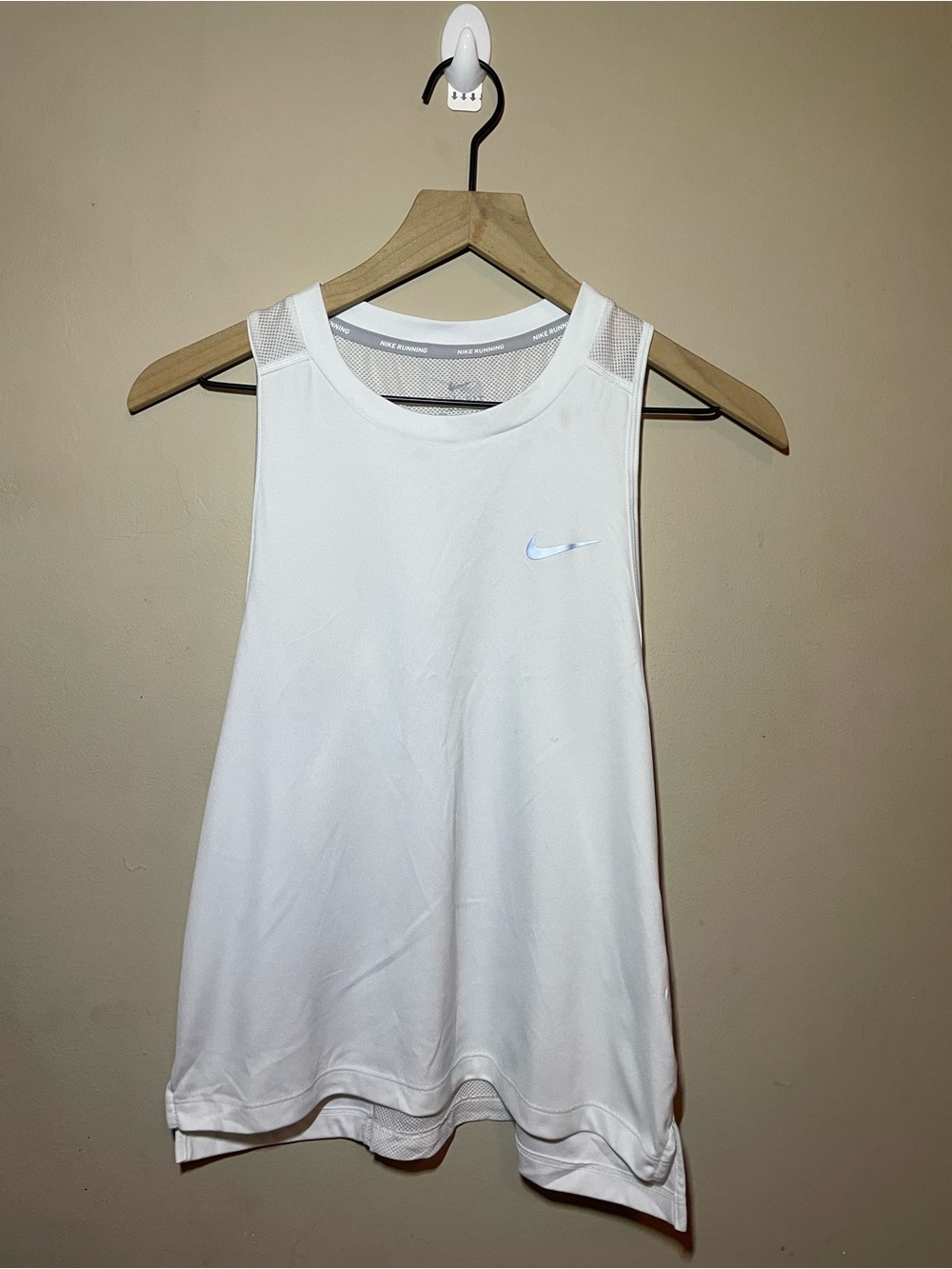 Nike Running Dri-FIT White Racerback Tank Top Women’s Medium Athletic Workout